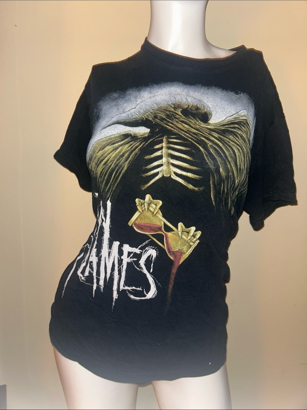 Vintage Black Graphic Band T-Shirt with Skeleton Design